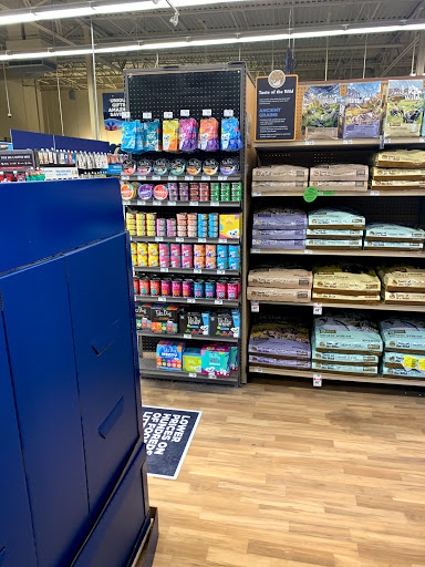 Pet Supply Store «Petco Animal Supplies», reviews and photos, 35860 Chester Rd, Avon, OH 44011, USA