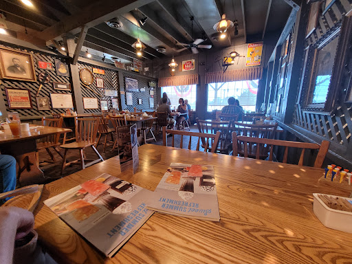 American Restaurant «Cracker Barrel Old Country Store», reviews and photos, 1162 Wayne Ave, Chambersburg, PA 17202, USA