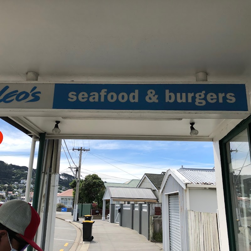 Leo's Seafood & Burgers