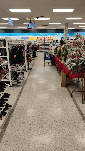 Clothing Store «Ross Dress for Less», reviews and photos, 110 Yorba Linda Blvd, Placentia, CA 92870, USA