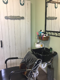 Express Your Style Salon - Photo 3 - Car repair in Sartell, MN, St. Cloud