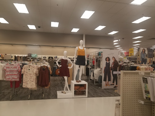 Department Store «Target», reviews and photos, 5901 Douglas Ave, Des Moines, IA 50322, USA