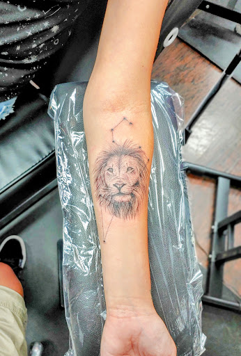 Tattoo Shop «Fat Kat Tattoo & Body Piercing», reviews and photos, 9920 Beach Blvd, Jacksonville, FL 32246, USA