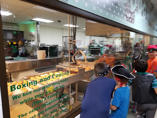 Bakery «Krispy Kreme Doughnuts», reviews and photos, 7514 Parkway Dr, Lone Tree, CO 80124, USA