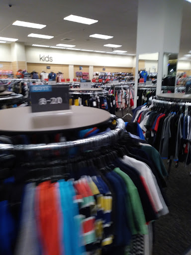 Department Store «Nordstrom Rack Towne Place at Garden State Park», reviews and photos, 951 Haddonfield Rd a, Cherry Hill, NJ 08002, USA