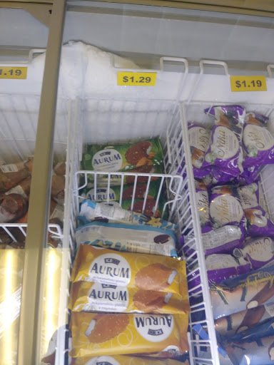 Grocery Store «European Market & Deli 