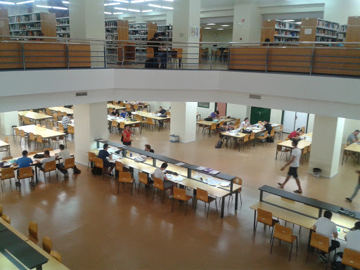 Biblioteca Universitaria Maimónides