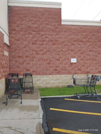 Supermarket «Giant Eagle Supermarket», reviews and photos, 755 S Broadway, Geneva, OH 44041, USA