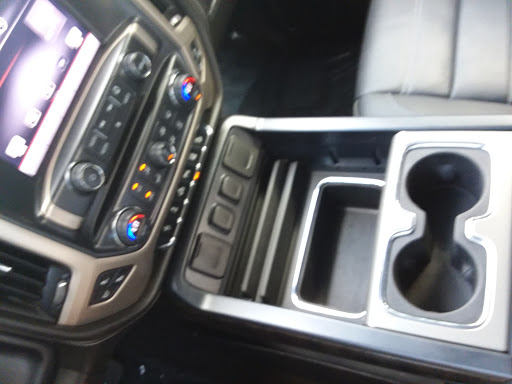 Used Car Dealer «Uxbridge Auto Inc», reviews and photos, 187 N Main St, Uxbridge, MA 01569, USA