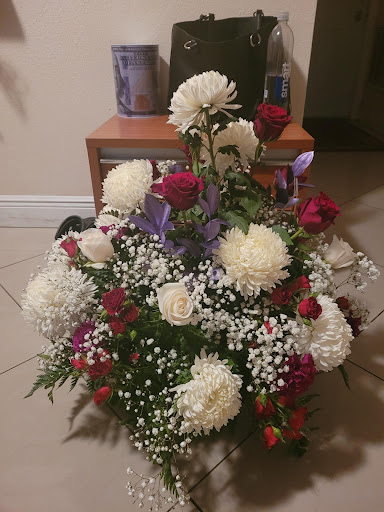 Deloris Florists, 14654 Lincoln Blvd, Miami, FL 33176, USA, 