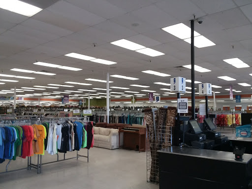 Thrift Store «Thunderbird & Scottsdale Goodwill Retail Store & Donation Center», reviews and photos, 14202 N Scottsdale Rd, Scottsdale, AZ 85254, USA