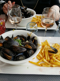 Moules-frites du Restaurant français L'Aviron à Cancale - n°15