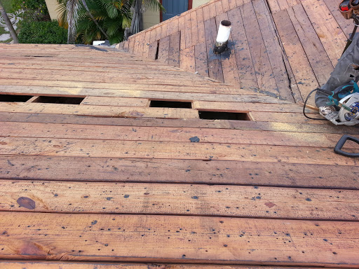 Roofing Contractor «Alvarez Home Repairs, LLC», reviews and photos, 13101 Automobile Blvd, Clearwater, FL 33762, USA