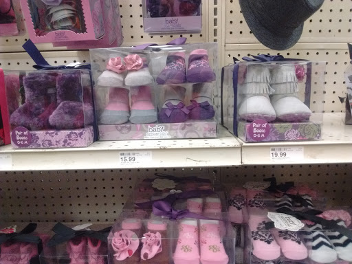 Home Goods Store «Shopko La Crosse North», reviews and photos, 2400 Rose St, La Crosse, WI 54603, USA