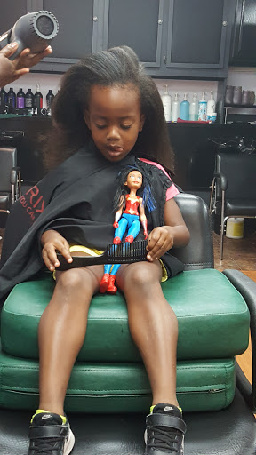 Beauty Salon «Beautiful Daze Salon», reviews and photos, 350 E Robertson St #101, Brandon, FL 33511, USA