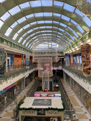 Értékelések erről a helyről: SUGÁR Shopping Center, Budapest - Bevásárlóközpont