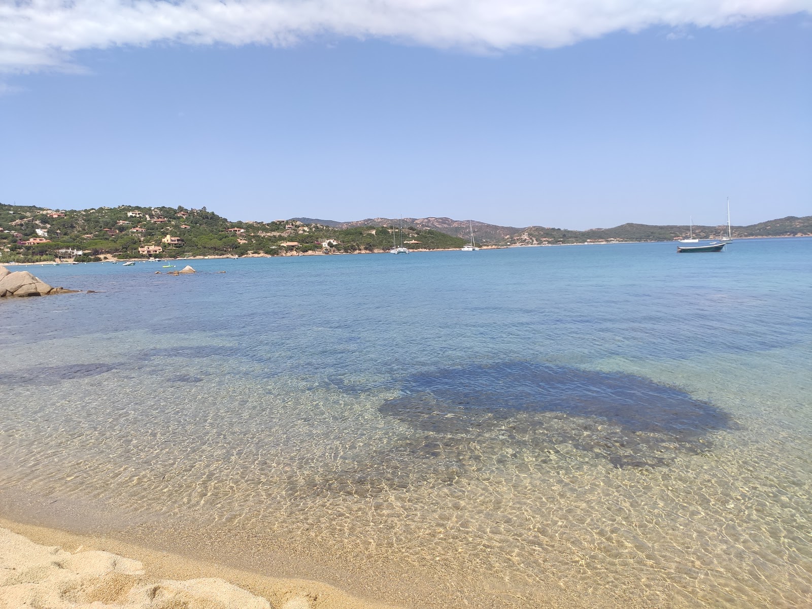 Foto van Spiaggia dei Tori met turquoise puur water oppervlakte