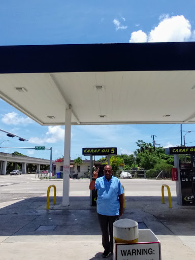 Gas Station «Sunoco Gas Station», reviews and photos, 200 NW 36th St, Miami, FL 33127, USA