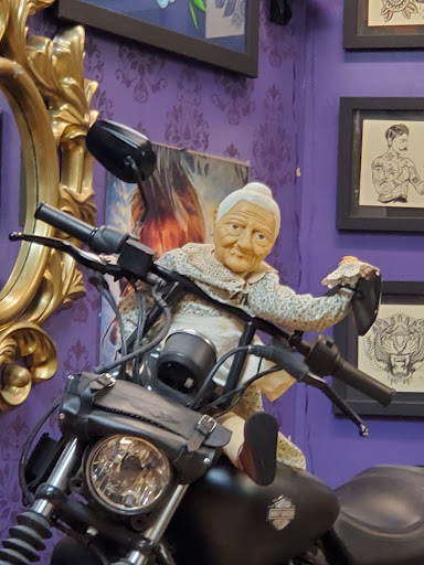 Tattoo Shop «The Ink Link Tattoo Co.», reviews and photos, 512 S 13th St, Omaha, NE 68102, USA