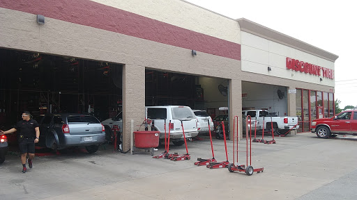 Tire Shop «Discount Tire Store - San Antonio, TX», reviews and photos, 1755 SW Loop 410, San Antonio, TX 78227, USA