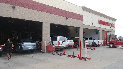 Tire Shop «Discount Tire Store - San Antonio, TX», reviews and photos, 1755 SW Loop 410, San Antonio, TX 78227, USA