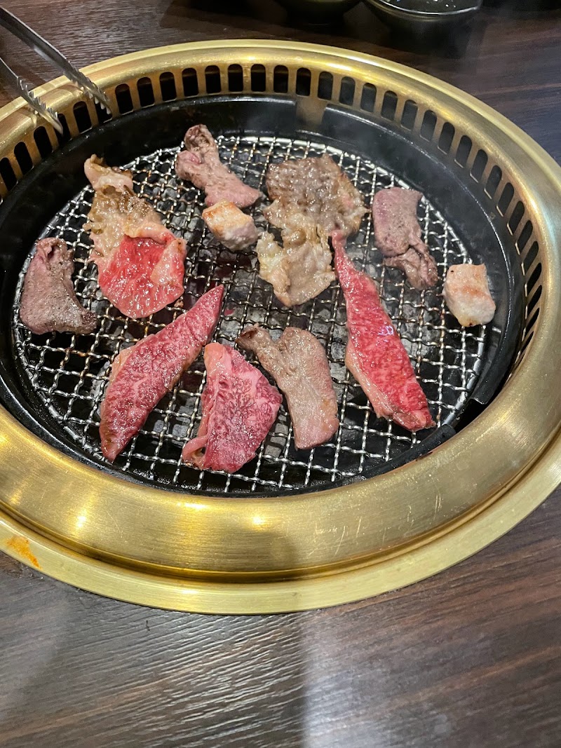 備長炭焼肉えん