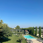 Photo n° 10 de l'avis de Marjorie.o fait le 10/09/2023 à 12:26 pour Mas Saint Julien Chambres d'hôtes jacuzzi extérieur privé à Cavaillon