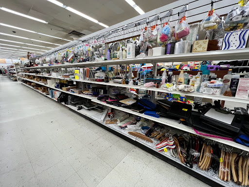 Thrift Store «B-thrifty - The Super Thrift Store», reviews and photos, 13412 Jefferson Davis Hwy, Woodbridge, VA 22191, USA