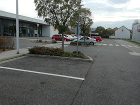 ZONE Bevásárlópark Parkoló