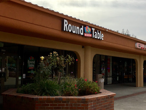 Pizza Restaurant «Round Table Pizza», reviews and photos, 1744 Decoto Rd, Union City, CA 94587, USA