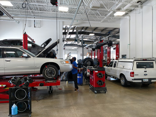 Liberty Ford Aurora in Aurora, Ohio