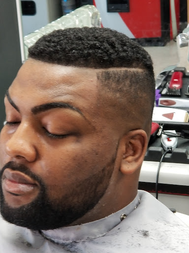 Barber Shop «Tru II You Barber & Beauty Salon», reviews and photos, 5365 W 10th St, Indianapolis, IN 46224, USA