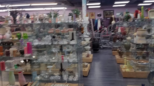Thrift Store «Wings Resale Store», reviews and photos, 8349 W Golf Rd, Niles, IL 60714, USA