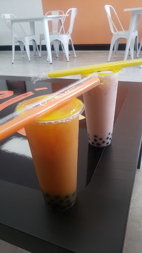 YOZI CAFE, Frozen Yogurt, Boba Tea and Smoothies