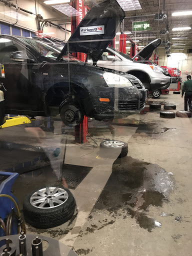 Tire Shop «Mavis Discount Tire», reviews and photos, 115 Old Milford Rd, Matamoras, PA 18336, USA