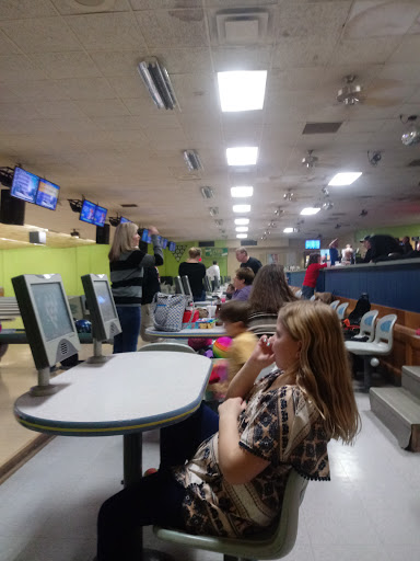 Bowling Alley «La Ru Bowling Lanes», reviews and photos, 2443 Alexandria Pike, Highland Heights, KY 41076, USA