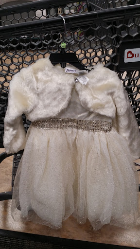 Clothing Store «Burlington Coat Factory», reviews and photos, 4701 N Harlem Ave, Harwood Heights, IL 60706, USA