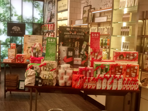 Cosmetics Store «Origins Biltmore Fashion Park», reviews and photos, 2502 E Camelback Rd, Phoenix, AZ 85016, USA