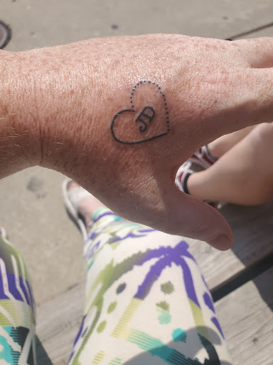 Tattoo Shop «Alton Tattoo Company», reviews and photos, 2514 College Ave, Alton, IL 62002, USA