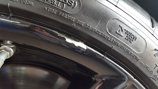 Tire Shop «Discount Tire Store - Palatine, IL», reviews and photos, 1940 N Rand Rd, Palatine, IL 60074, USA