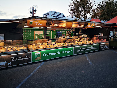 Etal de Marché Fromagerie du Noyer à Douvaine