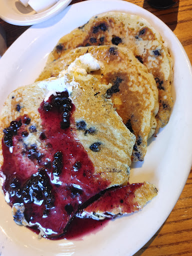 American Restaurant «Cracker Barrel Old Country Store», reviews and photos, 2920 Hospitality St, Tallahassee, FL 32303, USA