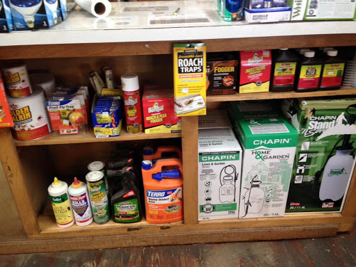 Hardware Store «Valley Park Elevator & Hardware», reviews and photos, 2 Marshall Rd, Valley Park, MO 63088, USA