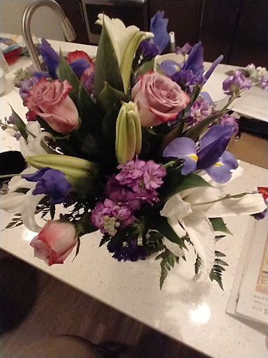 Florist «Chantilly Flowers», reviews and photos, 14514 Lee Rd E, Chantilly, VA 20151, USA