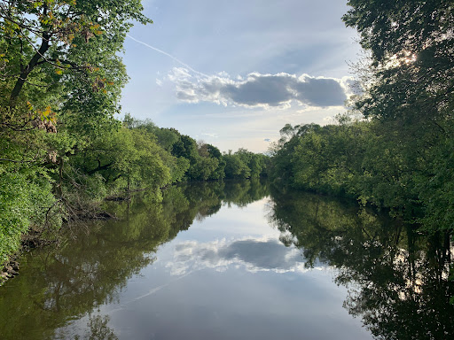 Computer Store «Apple Main Place», reviews and photos, 120 W Jefferson Ave, Naperville, IL 60540, USA