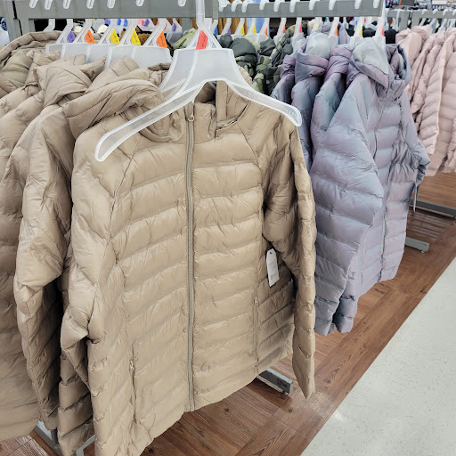 Department Store «Walmart Supercenter», reviews and photos, 100 E Wallace Kneeland Blvd, Shelton, WA 98584, USA