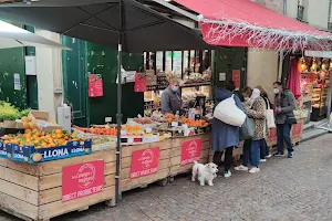 Rue Mouffetard Market image