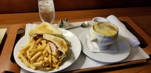 Hotel «Coralville Marriott Hotel & Conference Center», reviews and photos, 300 E 9th St, Coralville, IA 52241, USA