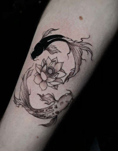 Explore pineapple tattoo ideas, creative tattoo ideas in Corona, available at Crop Circles Tattoo Studio