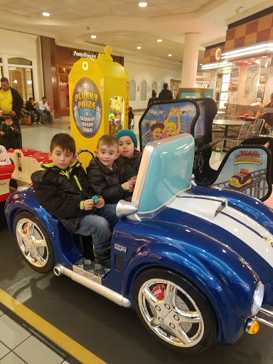 Shopping Mall «Westland Shopping Center», reviews and photos, 35000 Warren Rd, Westland, MI 48185, USA